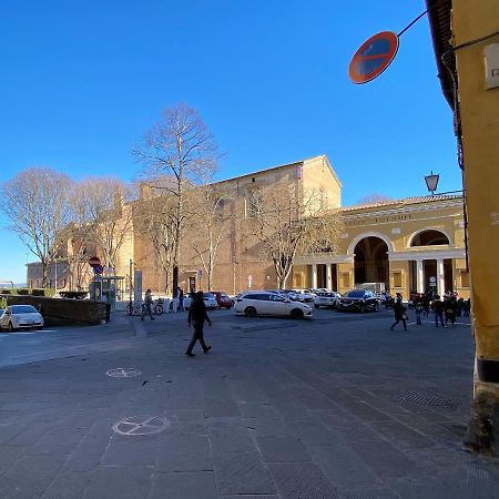 Violante House-Appartamento In Centro Storico シエーナ エクステリア 写真