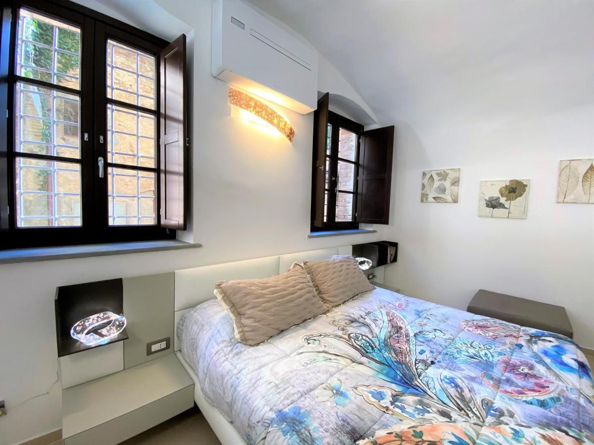 Violante House-Appartamento In Centro Storico シエーナ エクステリア 写真